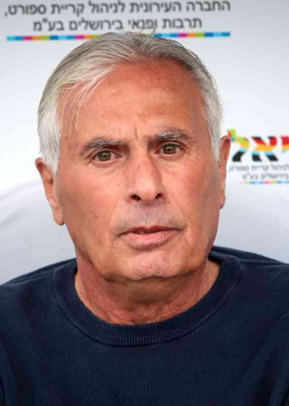 מאמן בית"ר ירושלים הטרי, יוסי מזרחי