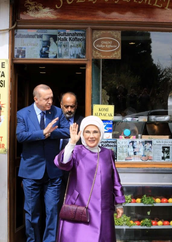 נשיא טורקיה ארדואן ואשתו