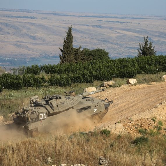 טנקים בגבול לבנון. למצולם אין קשר לנאמר