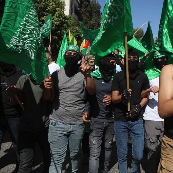 תהלוכה של תומכי חמאס בחברון