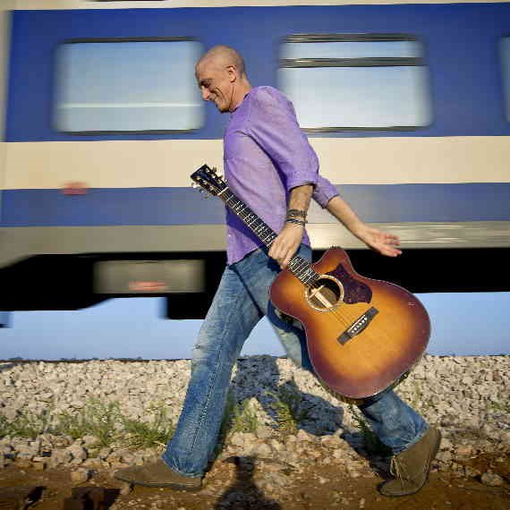 אבי סינגולדה