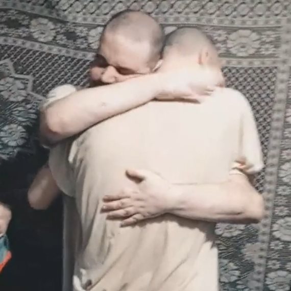 צילום של איתן ויאיר הורן משבי החמאס