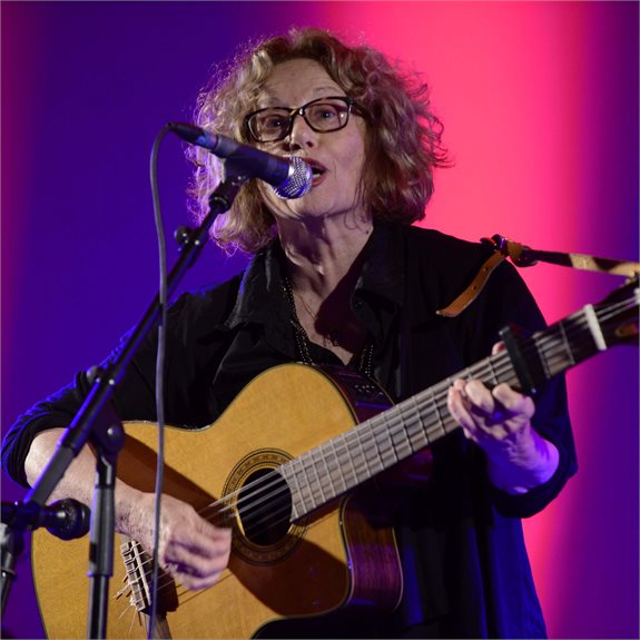 חוה אלברשטיין