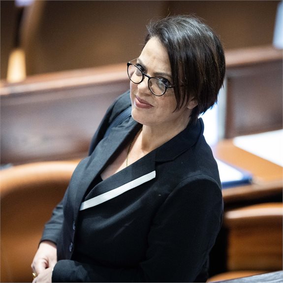 גלית דיסטל אטבריאן