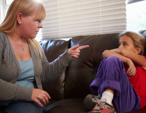 אמא ובת בריב - אילוסטרציה