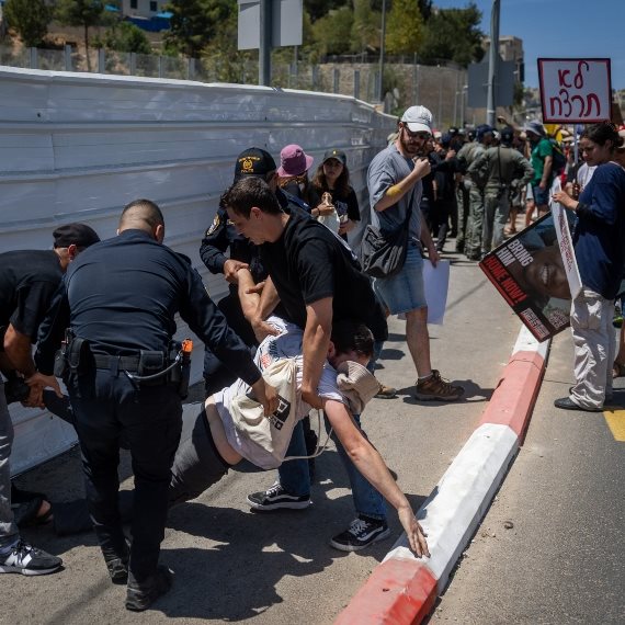 הפגנה למען החטופים
