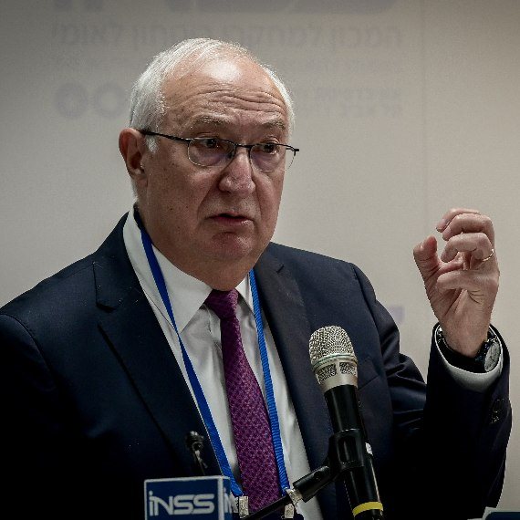 מנואל טרכטנברג