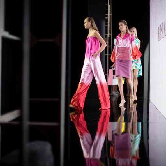 תצוגת אופנה