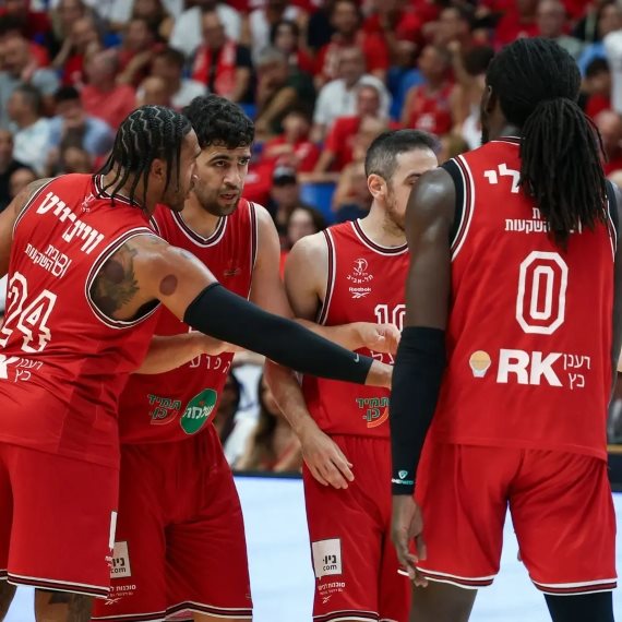 שחקני הפועל תל אביב