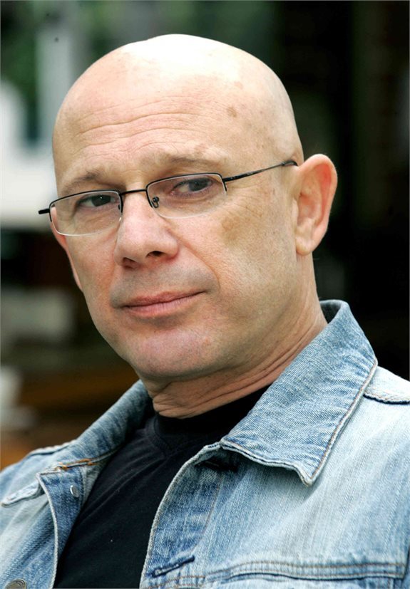 השחקן רמי ברוך