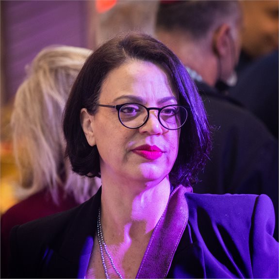 גלית דיסטל אטבריאן