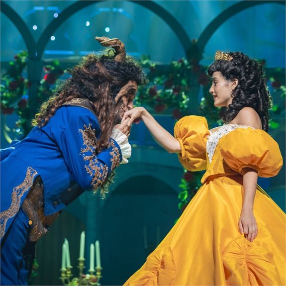 'היפה והחיה', ליהי טולדנו (בל) ויחזקאל לזרוב (החיה)