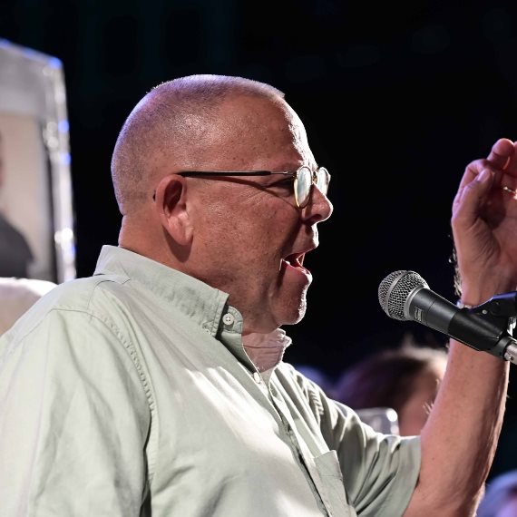 ארנון בר דוד