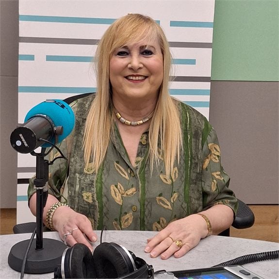 הזמרת עירית דותן