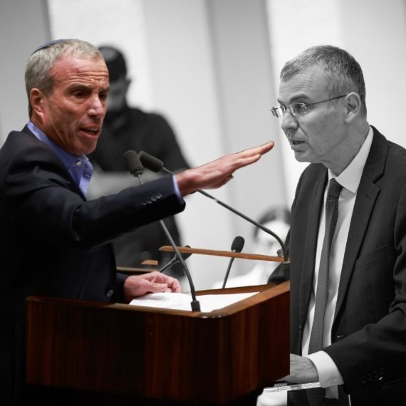 אלעזר שטרן ויריב לוין