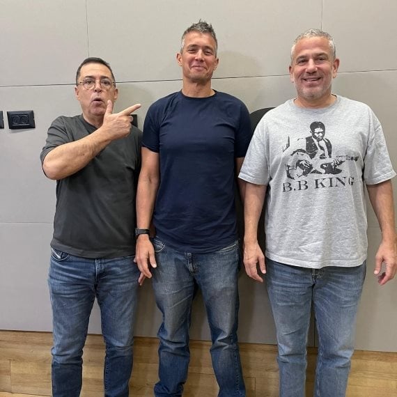 יועז הנדל עם בן כספית וינון מגל