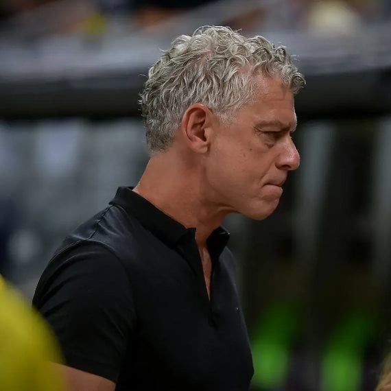 מיץ' גולדהאר