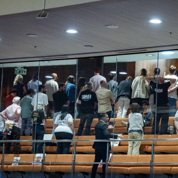 מסובבים את הגב לראש הממשלה