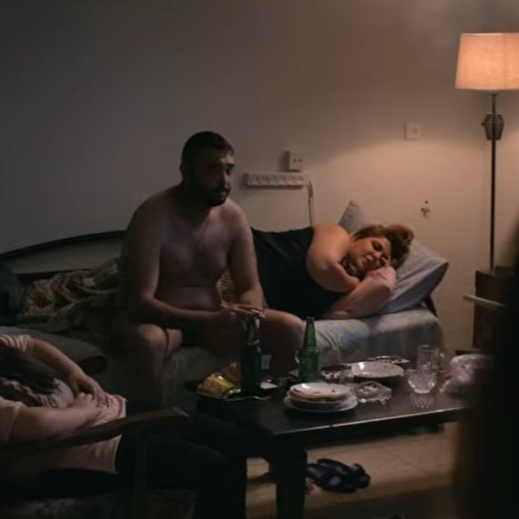 'בנות כמונו'