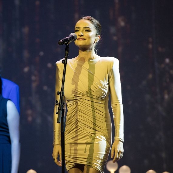 אניה בוקשטיין