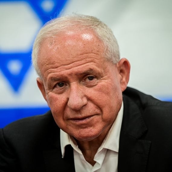 השר אבי דיכטר