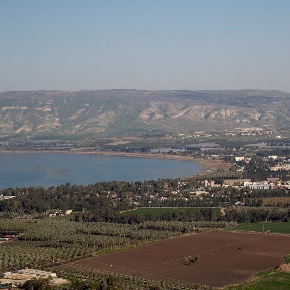 כנרת צפון נוף שדות