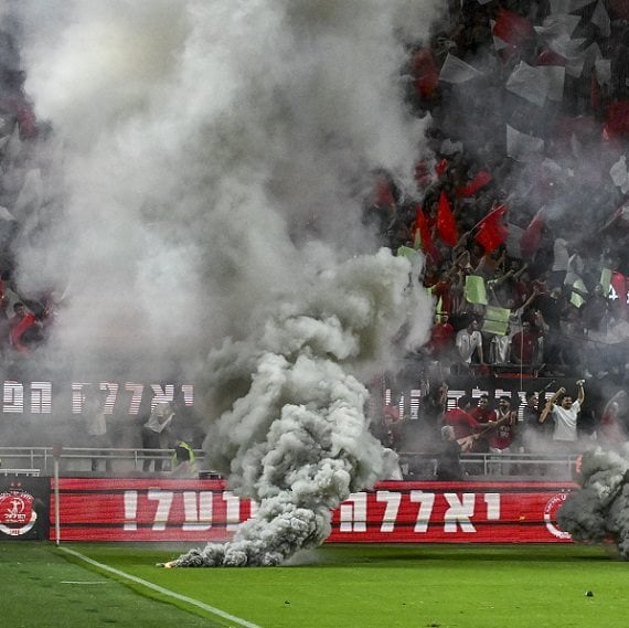 דרבי, אבוקות