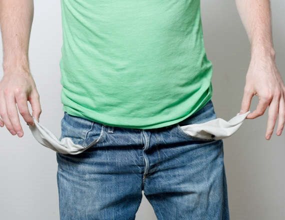 כסף וחוב כיסים ריקים