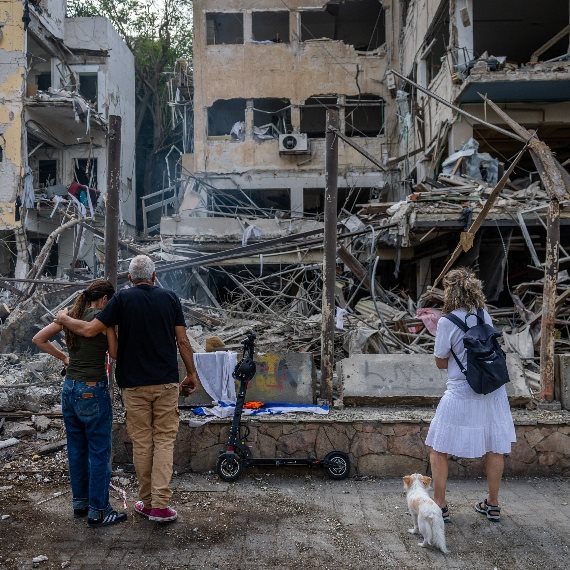 זירת פגיעה בתל אביב במהלך מבצע 'עם כלביא'