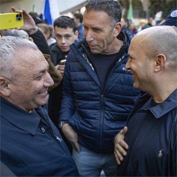 גדי איזנקוט, נפתלי בנט ומתן כהנא