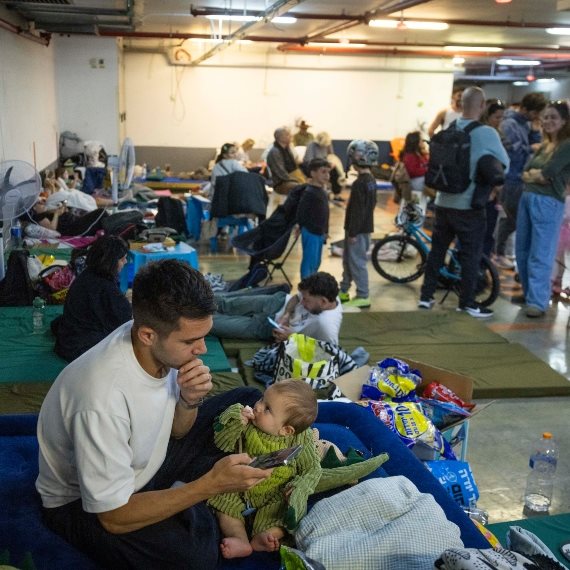 מקלט ממד מיגון מלחמת שאגת הארי איראן לבנון צילום פלאש90 חיים גולדברג