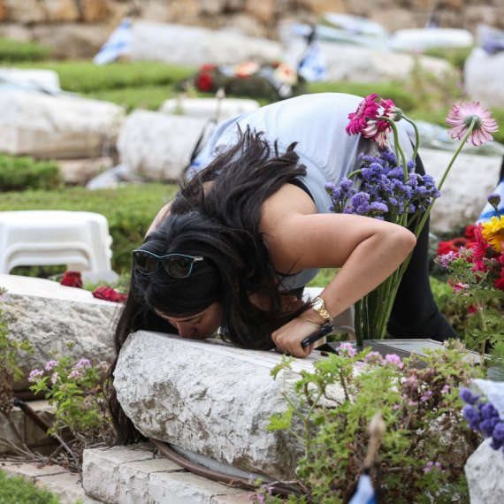 יום הזיכרון - למצולמת אין קשר לנאמר