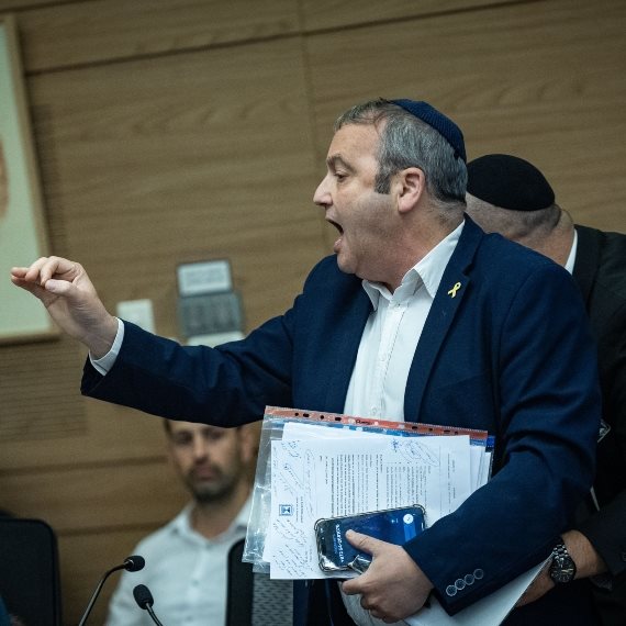 גלעד קריב