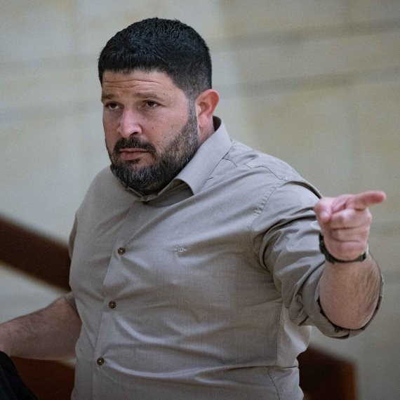 אלמוג כהן