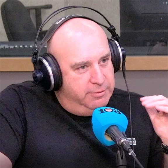 ניר דבורי