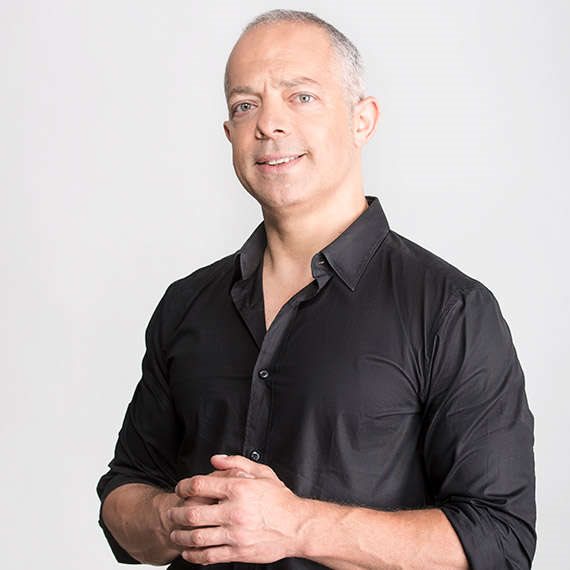 רז שכניק