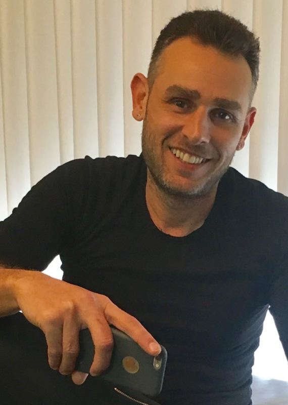 מושיק עפיה -