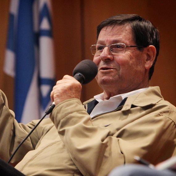 חיים יבין