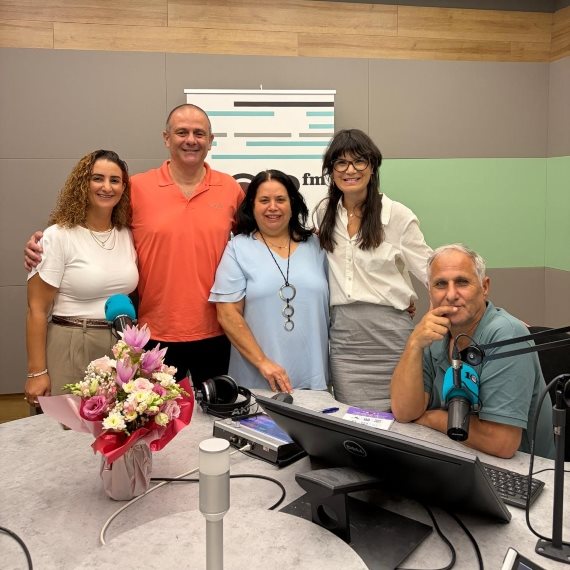 אמנון רגב ואורחיו