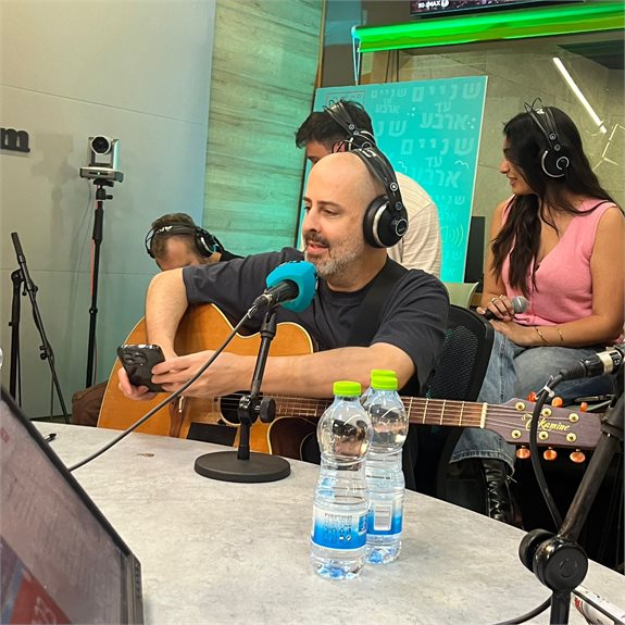 עילי בוטנר וילדי החוץ