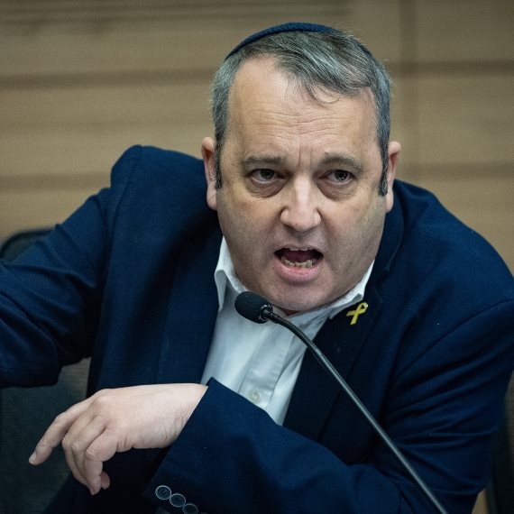 גלעד קריב
