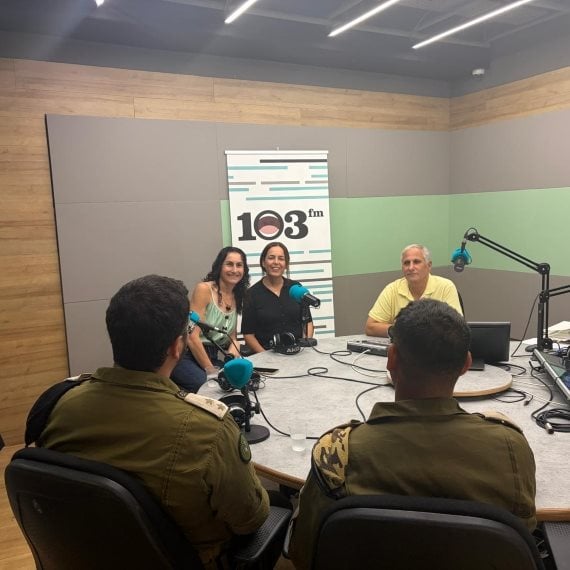 אמנון רגב ואורחיו