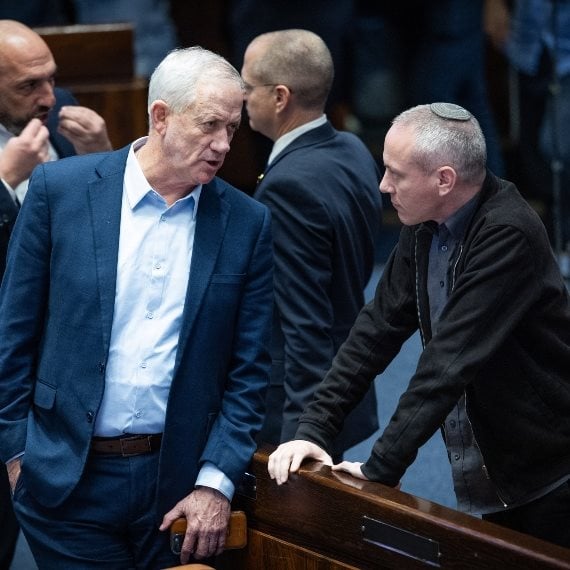 בני גנץ וחילי טרופר