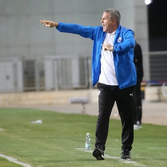 ניר לוין