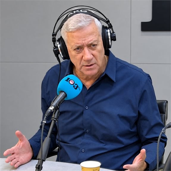 בני גנץ באולפן