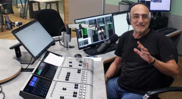 "הלילות איתכם חשובים לי". כץ באולפן 103fm // צילום: מתוך הרשתות החברתיות